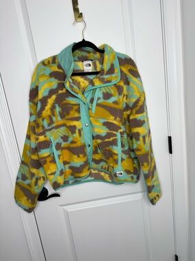 The North Face Sherpa Fleece Cragmont snap button Jacket medium